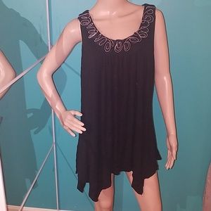 Tank top with zipper florets